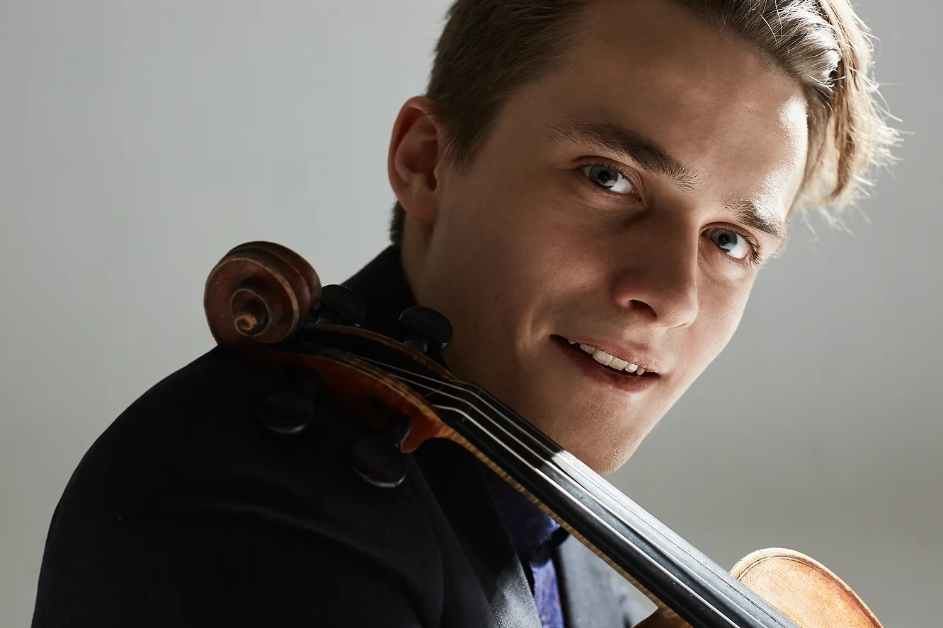 Dmitry Smirnov: "Gut strings taught me a great deal"